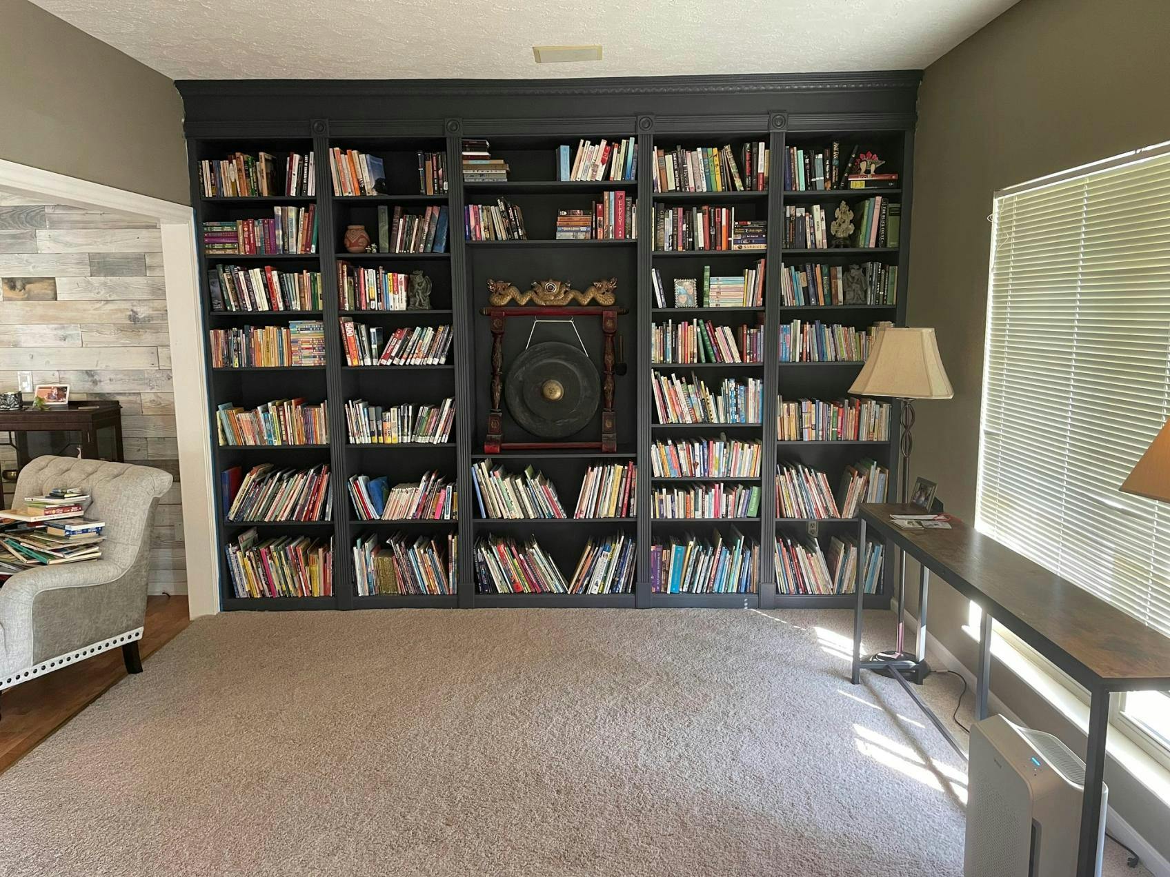 Nognom's Finished Bookshelf